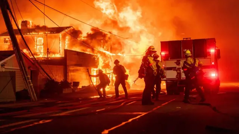 Geger Kebakaran Los Angeles, Apa Penyebabnya-Kenapa Sulit Dipadamkam?